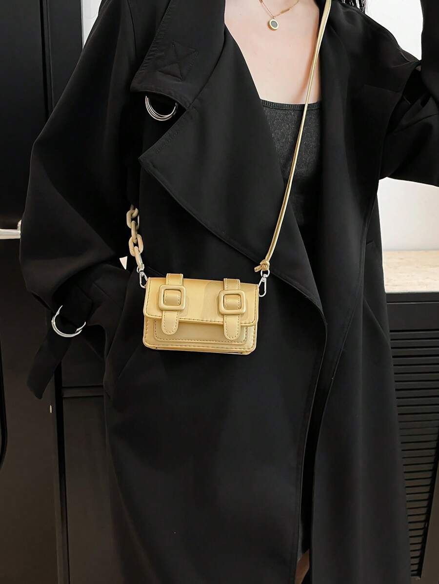 2025 Autumn Winter Lipstick-Shape Candy Crossbody Bag for Women – Trendy Mini Shoulder Bag, Versatile and Stylish Small Handbag, Perfect Statement Accessory for Daily Use, Parties, and Seasonal Outfits
