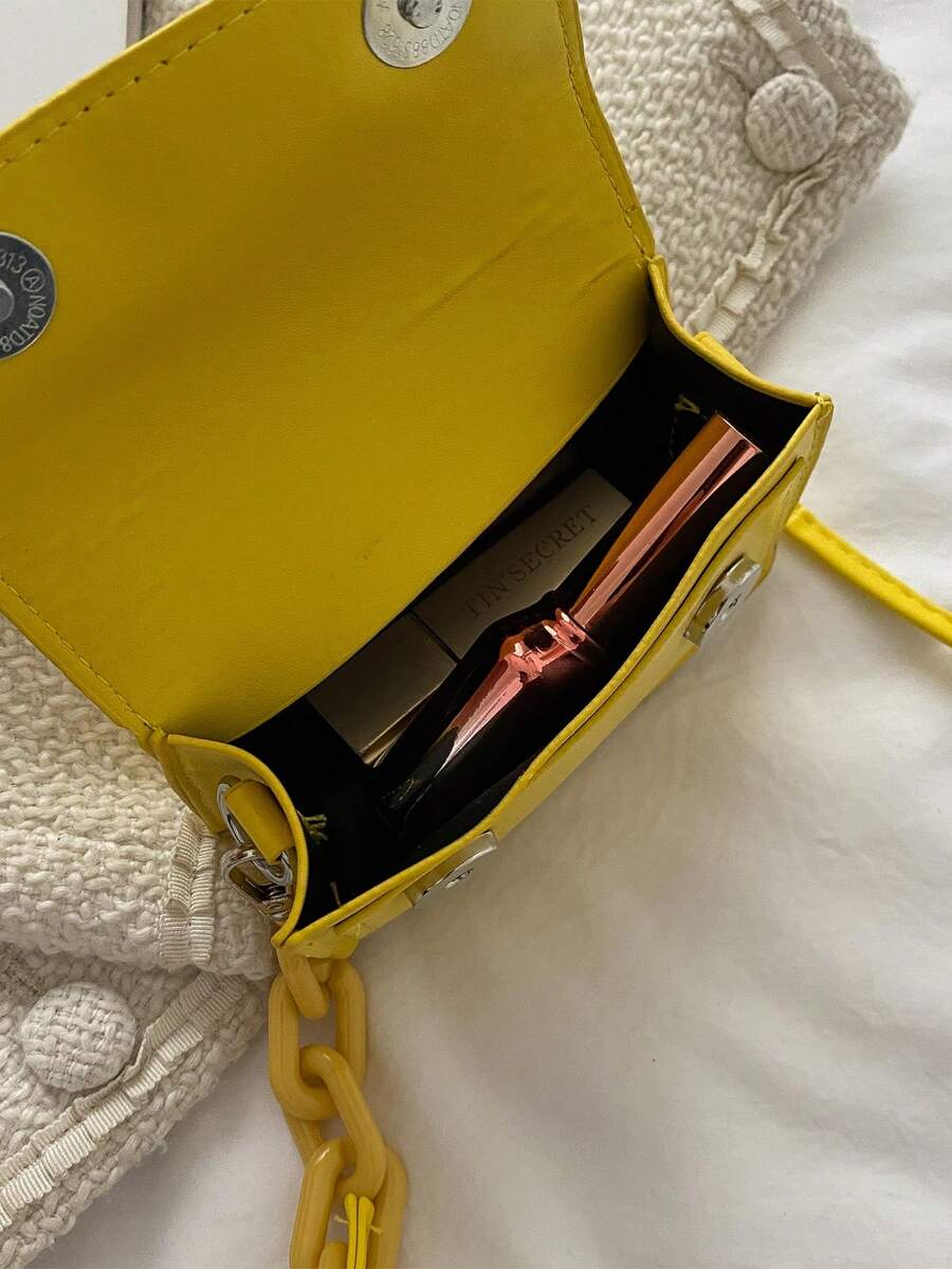 2,25 Autumn/Winter Fashionable Miniature Lipstick-Shape Candy Crossbody Bag For Women, Versatile Small Shoulder Bag