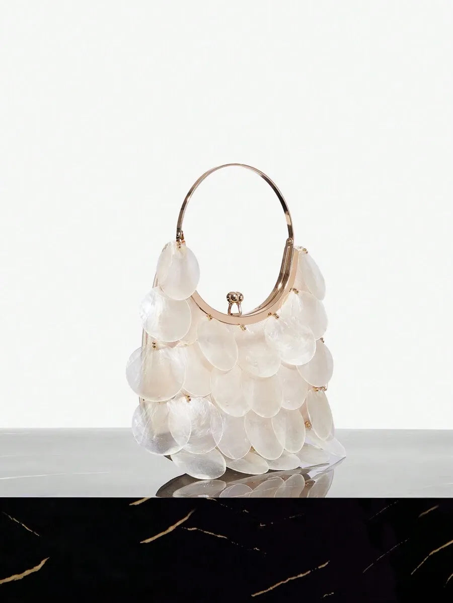 Elegant Top Handle Bag for Women with Shell Accents and Metal Handles, Fashionable and Versatile Summer Handbag, Perfect for Beach, Vacation, Holidays, Stylish and Personalized Purse for Casual or Resort Outfits